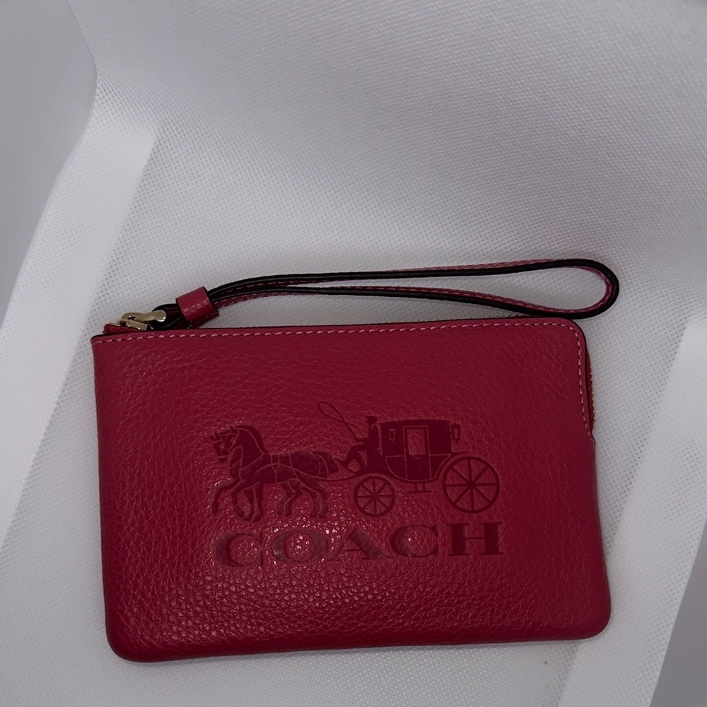 COACH PEBBLE-LEATHER SIGNATURE HORSE
& CARRIAGE EMBOSSED WRISTLET BELLA~ROSAE - Picture 5 of 5